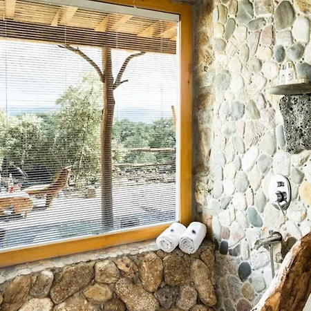 Gebze Sleeps 2 Pool Air Con Wifi Villa *
