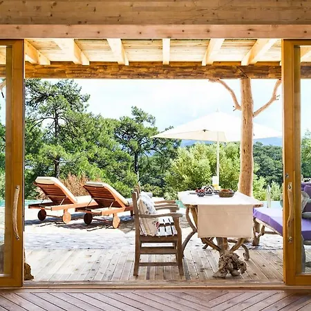 Gebze Sleeps 2 Pool Air Con Wifi
