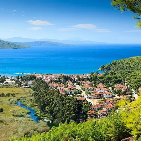 Gebze Sleeps 2 Pool Air Con Wifi Villa